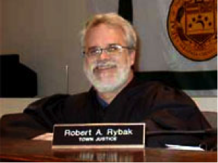 Court rRybak